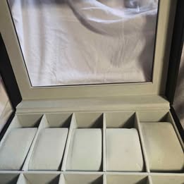 10 Space Luxury Watch Case