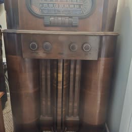 1939 RCA 19k Radio with magic loop