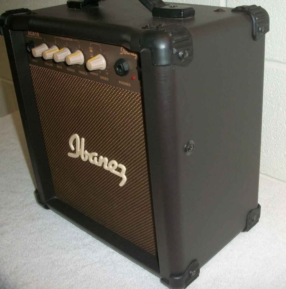 Ibanez ACA 10 Amplifier with Chorus