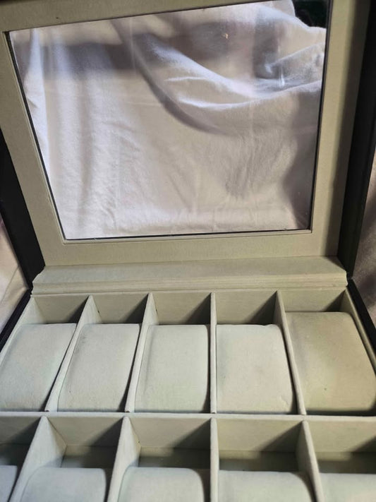 10 space luxury watch case