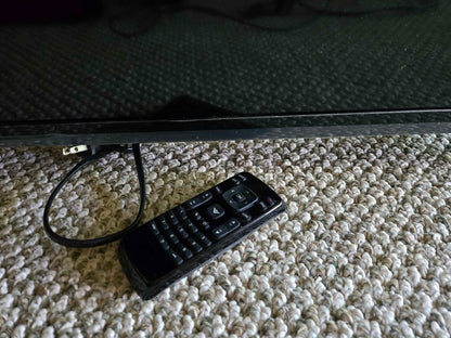 Vizio 32in Roku included flat screen D series
