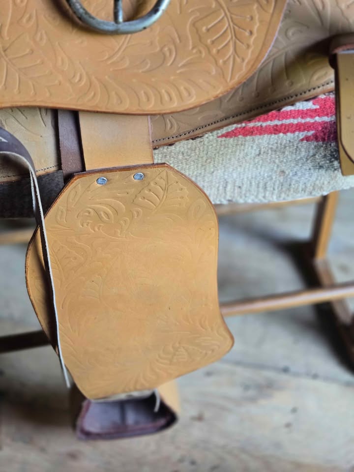 Western saddle