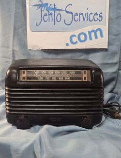 1946 Philco Transitone tabletop radio