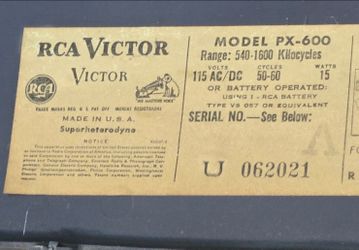 1952 RCA Victor Globetrotter Radio