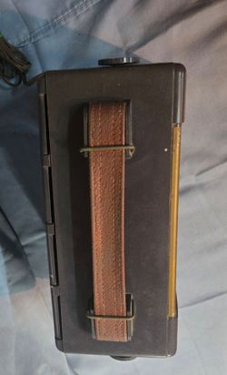 1952 RCA Victor Globetrotter Radio