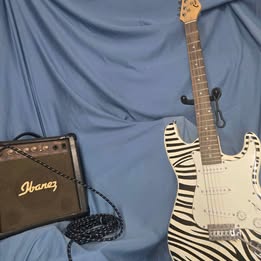 Crescent vintage electric guitar and ibanez vintage amp -Includes new set of strings also