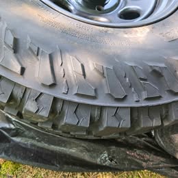 Jeep Wrangler 5 Yokohama Geolander M/T  and 5 Black Rock rims