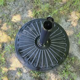 3 Metal umbrella stands